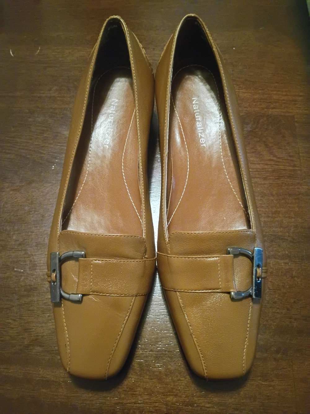 Naturalizer Women’s Tan Leather Loafers Size 6.5